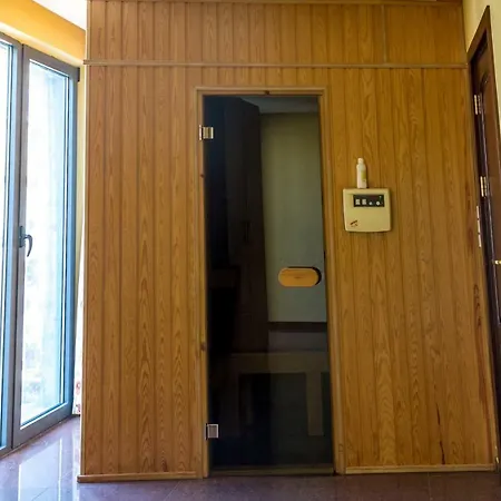 Apartamento Super Big 4 Bedrooms Flat With Parking - Top Center