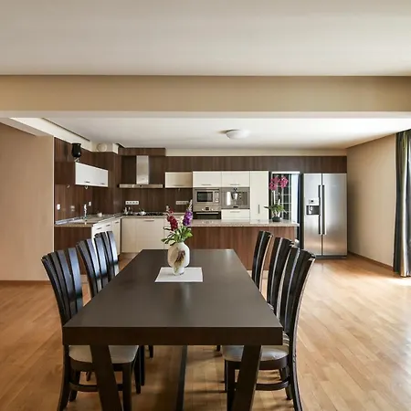Super Big 4 Bedrooms Flat With Parking - Top Center * Varna